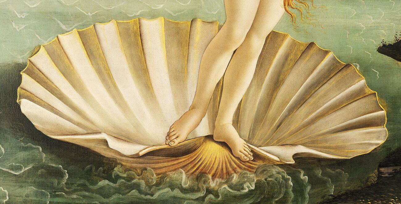 la conchiglia e i piedi di venere sul mare increspato, dettaglio della nascita di venere