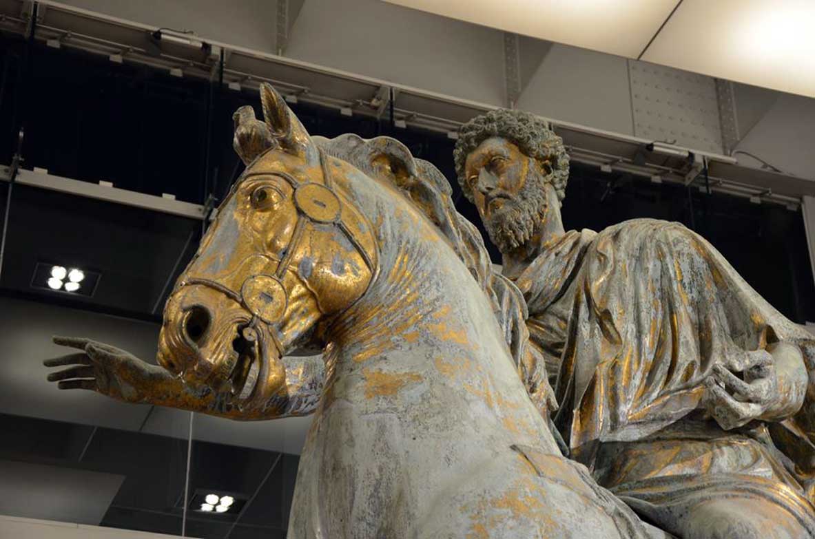 statua equestre di marco aurelio ai musei capitolini