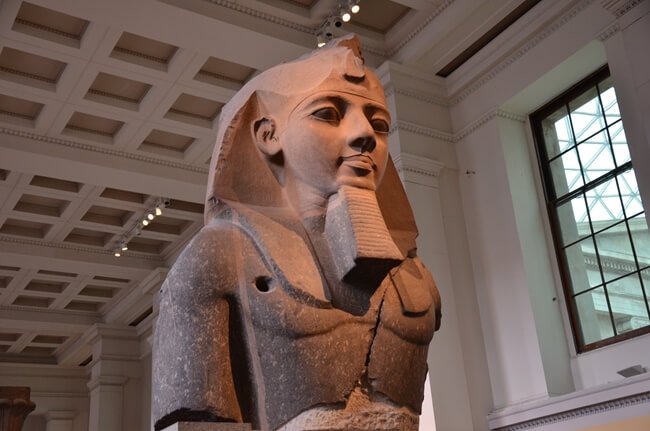 statue e reperti della sezione egizia del british museum