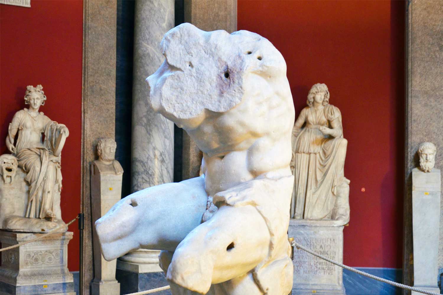 torso del belvedere ai musei vaticani