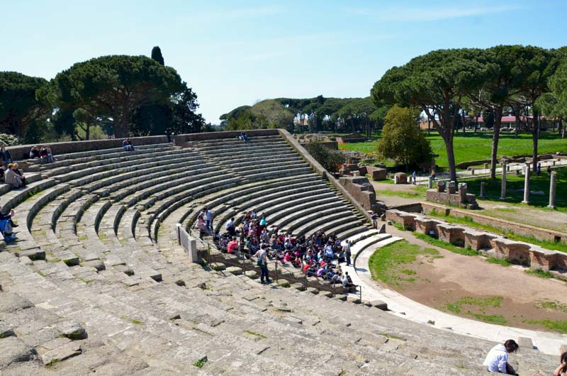 teatro di ostia antica