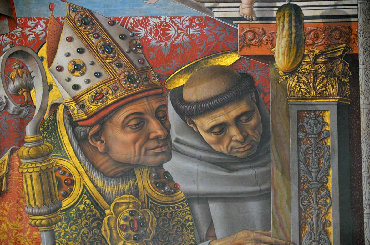 particolare della pala di crivelli alla gemäldegalerie