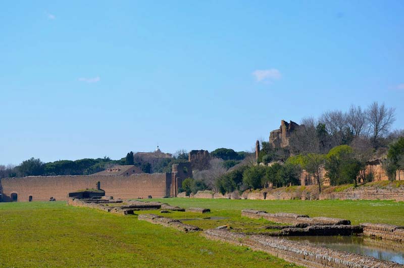 appia antica a roma stadio di massenzio