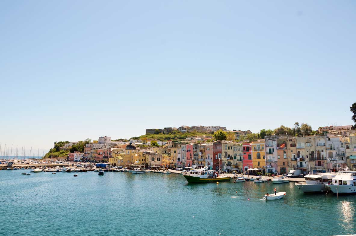 Le case colorate del porto