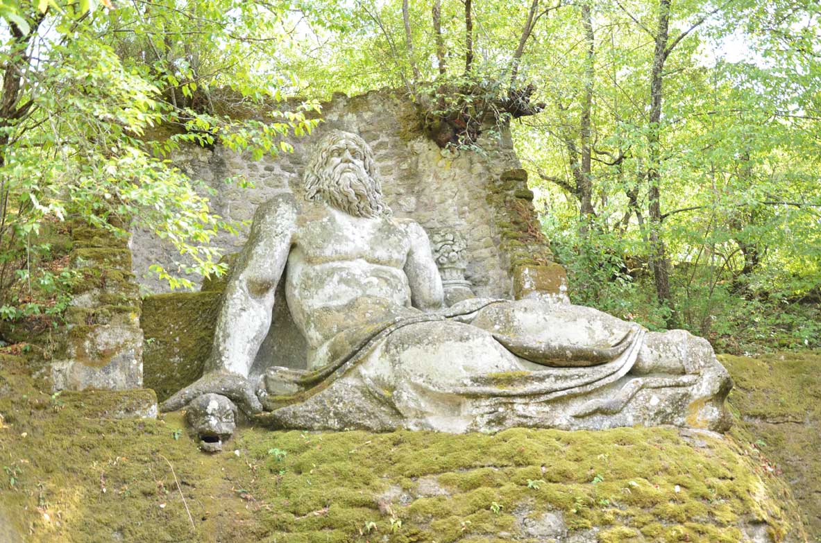 bomarzo statua di nettuno
