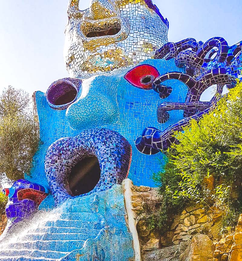 La papessa nel giardino dei tarocchi